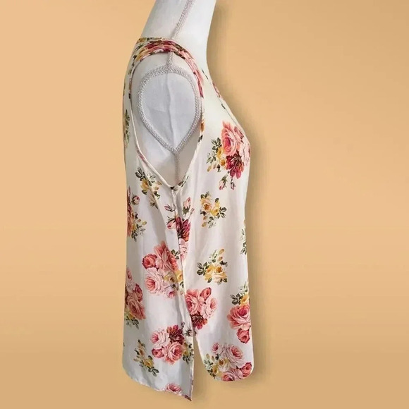Chris and Carol Rayon Floral Tank - Picture 4 of 6